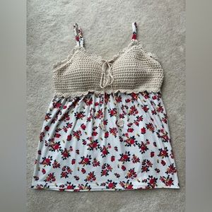 No Boundaries Women' crochet bra cup tank